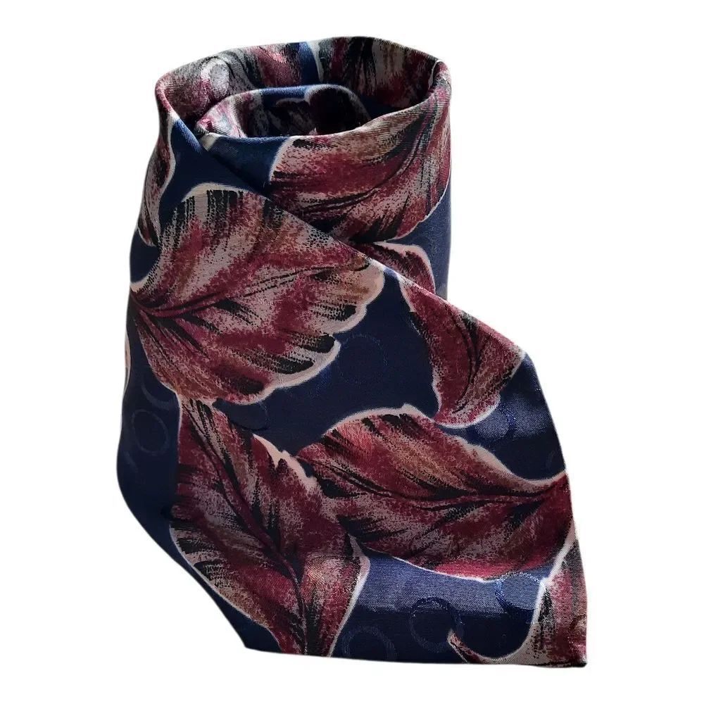 Stylish Navy and Burgundy Leaf Men's Tie